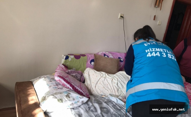 Depremde yaralanan vatandaşlar evlerinde ziyaret edildi