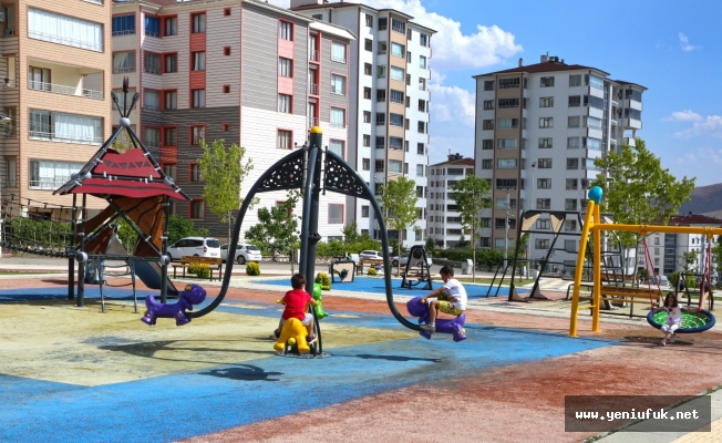 Elazığ Belediyesi’nden Mahallelere Yeni Parklar