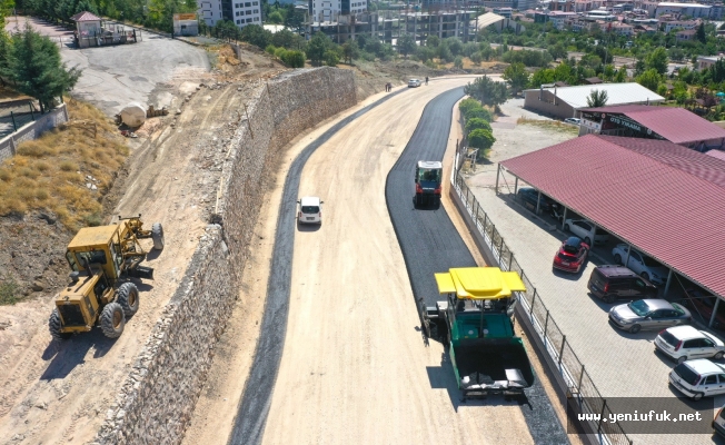Elazığ Belediyesi Yol Çalışmalarını Sürdürüyor