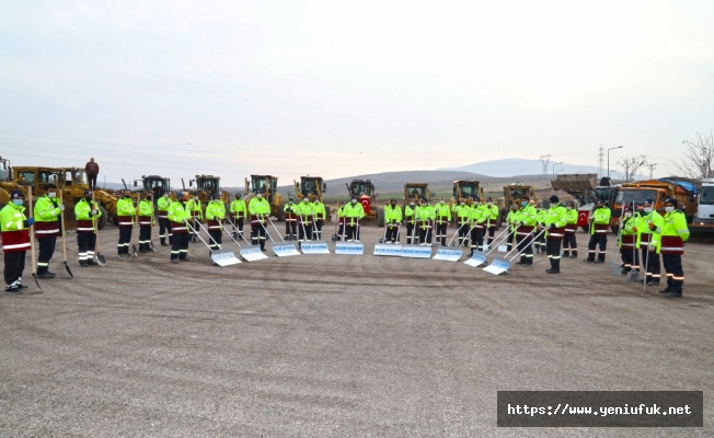 Elazığ Belediyesi 275 personel, 58 Adet İş Makinesi ile Kışa Hazır