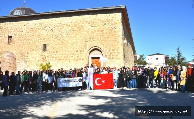 Elazığ'a İlk kez Gelen Öğrenciler Harput'u Gezdi