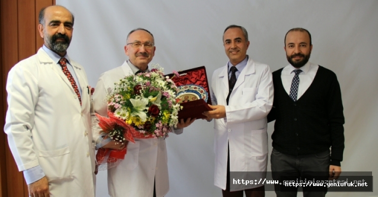 FIRAT ÜNİVERSİTESİ HASTANESİNDE NÖROLOJİ ANA BİLİMDALI BAŞKANI PROF. DR. BÜLENT MÜNGEN İÇİN EMEKLİLİK TÖRENİ DÜZENLENDİ