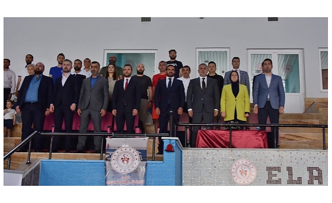 ELAZIĞ'DA PALETLİ YÜZME TÜRKİYE ŞAMPİYONASI BAŞLADI