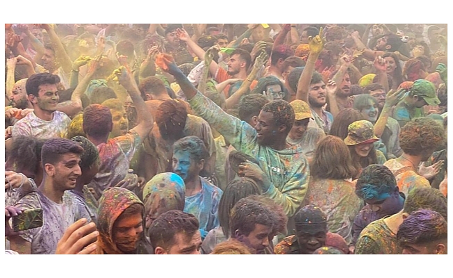 FIRAT FEST'TE "COLOR FEST ETKİNLİĞİ"