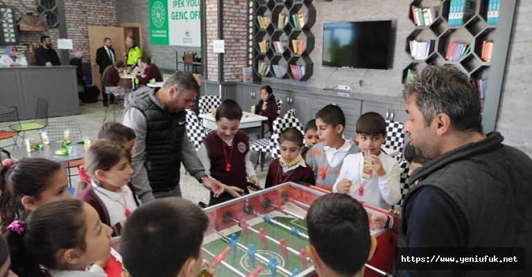 İPEKYOLU ULUSLARARASI ÇOCUK VE GENÇLİK ÇALIŞMALARI MERKEZİ “ÇOCUK TRAFİK EĞİTİM PARKI” PROTOKOLÜNE EV SAHİPLİĞİ YAPTI