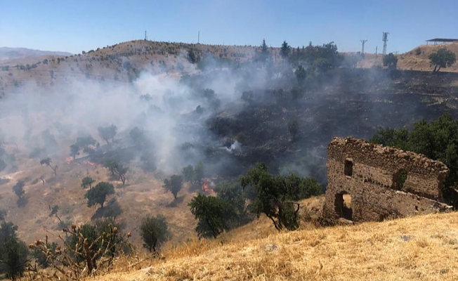 ELAZIĞ'DA TARİHİ HARPUT'TA YANGIN