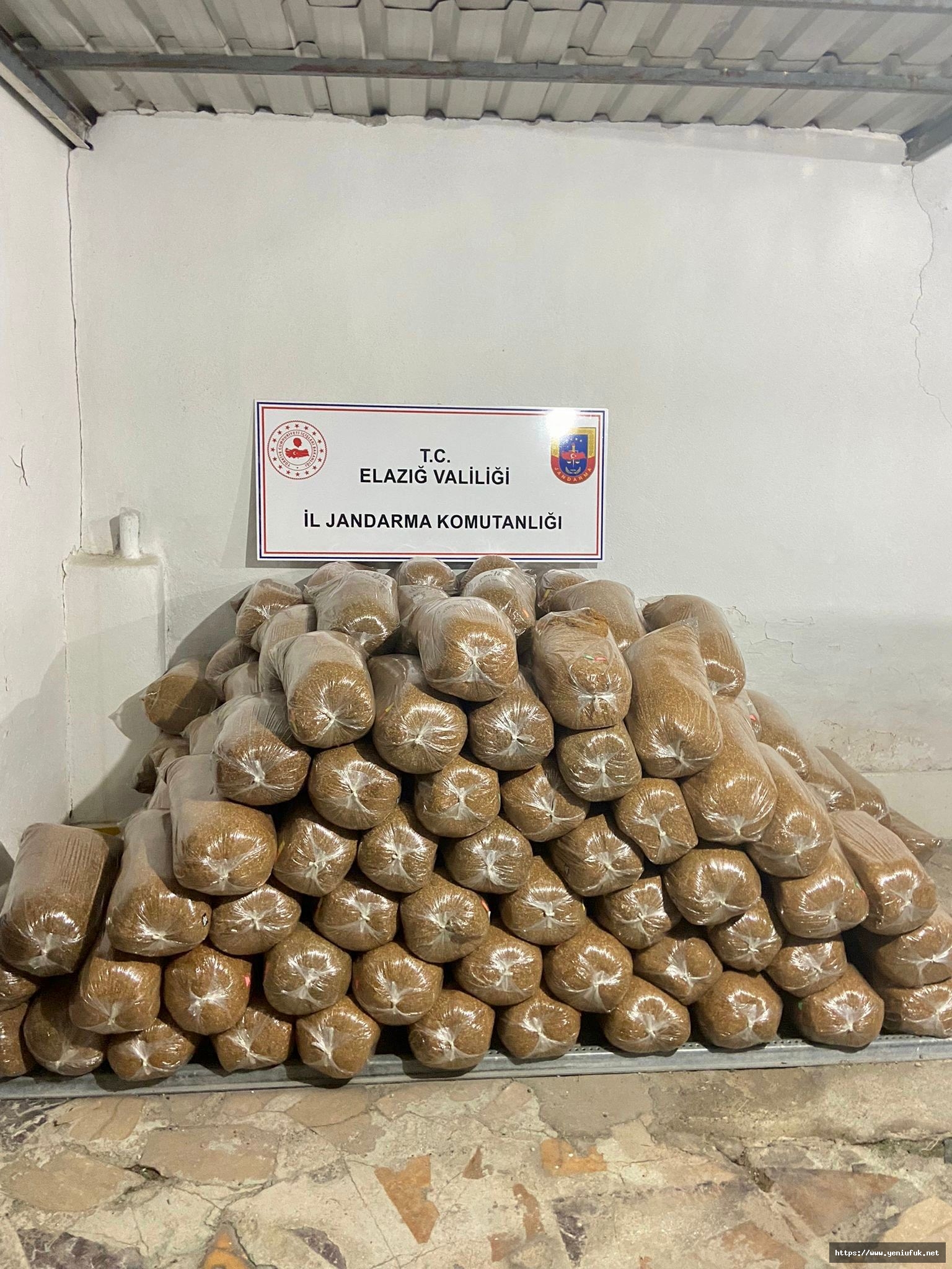 ELAZIĞ’DA 1 TON KIYILMIŞ TÜTÜN ELE GEÇİRİLDİ