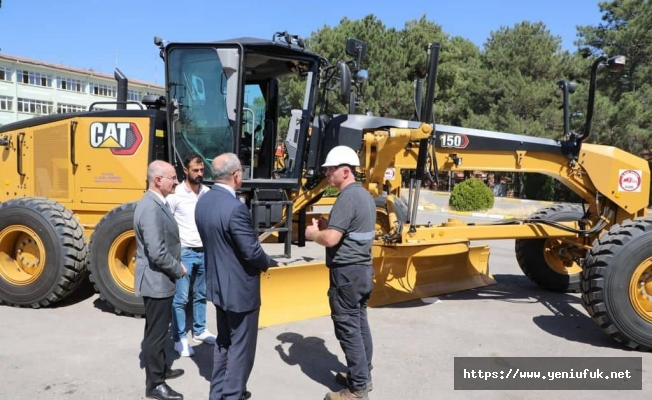 ELAZIĞ İL ÖZEL İDARESİ MAKİNA PARKINI GÜÇLENDİRİYOR