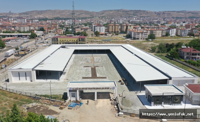 TRAKTÖR ESNAFLARI SİTESİ’NDE ÇALIŞMALAR TAMAMLANMAK ÜZERE