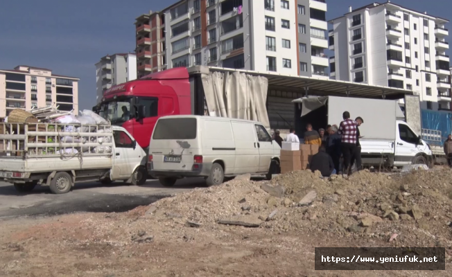 İZMİR’DE DÜZENLENECEK ELAZIĞ YÖRESEL ÜRÜNLER FUARI İÇİN TIRLAR YOLA ÇIKTI