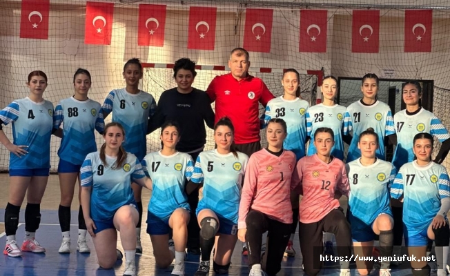 Demir Kızlar Final İçin Adana’ya Gidiyor