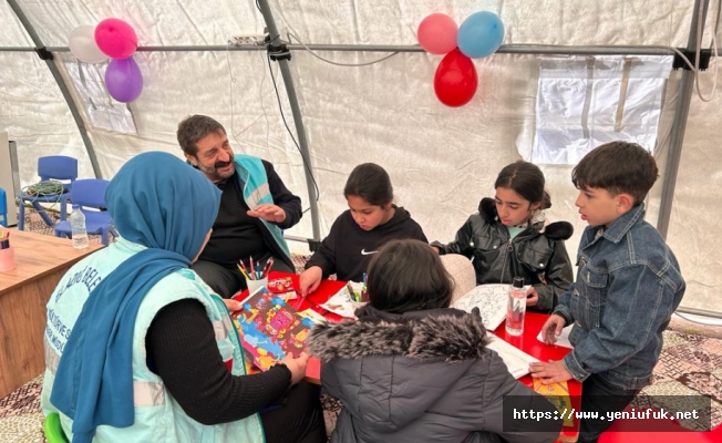 Selçuk Bayraktar, Elazığ Belediyesi Psikososyal Destek Çadırını Ziyaret Etti