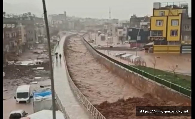 DEPREM BÖLGESİNİ SEL FELAKETİ VURDU