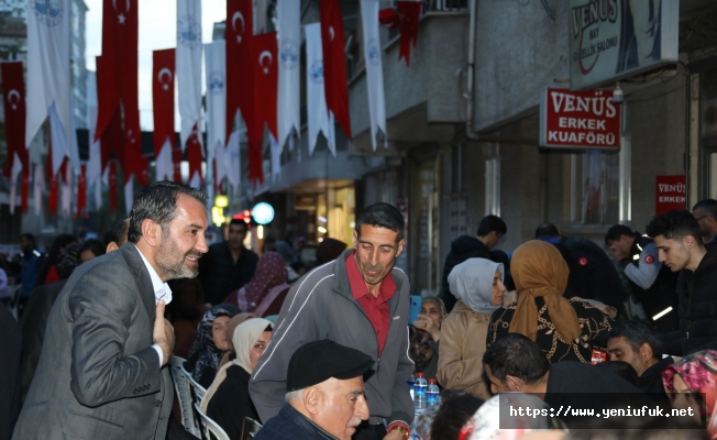 Başkan Şerifoğulları Üniversite Mahallesi Sakinleriyle İftar Yaptı