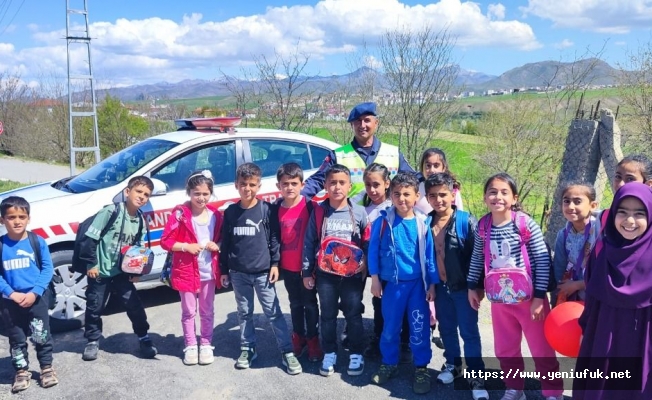 Jandarmadan Öğrencilere Trafik Eğitimi