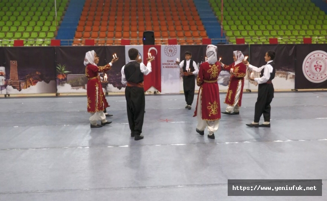 Halk Oyunları Yarışması Düzenlendi