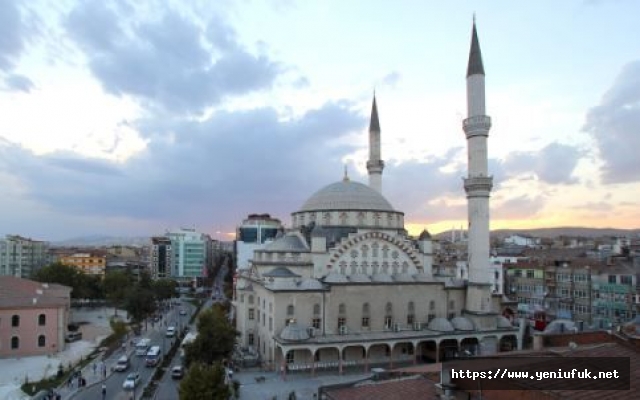 Cuma Hutbesi: Rabbimiz Çevre İle Bizlere Ne Öğretir?