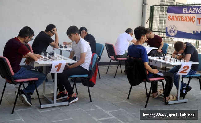 Satranç Turnuvasında Heyecan Dolu Anlar