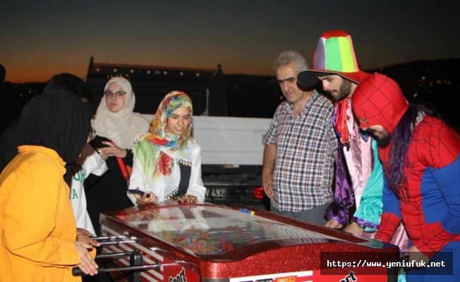 Elazığ Belediyesi’nin Sanayi Mahallesi’nde Gerçekleştirdiği Çocuk Eğlencesine Ailelerden Yoğun İlgi