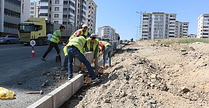 Elazığ Belediyesi Çevre Düzenleme Çalışmalarını Sürdürüyor