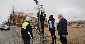 Elazığ Belediyesi, Sokak Hayvanları İçin Uyarı Tabelaları Astı