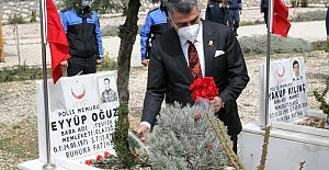 Erol Şehitlikleri Ziyaret Etti