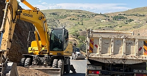 ELAZIĞ İL ÖZEL İDARESİ,  YOL ÇALIŞMALARINI DEVAM ETTİRİYOR