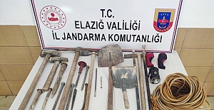 KAÇAK KAZI YAPAN 3 ŞÜPHELİ SUÇÜSTÜ YAKALANDI