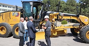 ELAZIĞ İL ÖZEL İDARESİ MAKİNA PARKINI GÜÇLENDİRİYOR