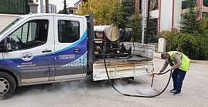 ELAZIĞ BELEDİYESİ LARVA İLE MÜCADELE ÇALIŞMALARINI SÜRDÜRÜYOR