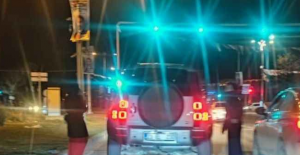 Elazığ’da Trafik Işıklarında Tehlikeli Mendil Satışı Devam Ediyor!